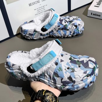 Comfy camouflage indoor slipper boots with plush lining, summer slip-ons, cozy footwear for home.